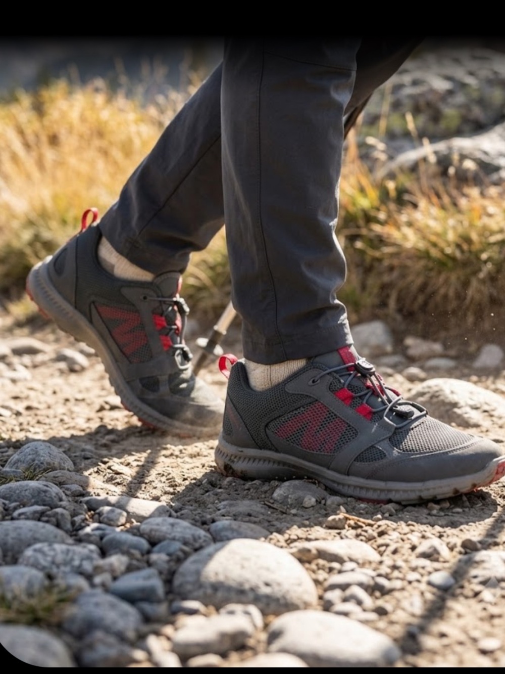 ECCO Men’s Trail Hiking Shoes Red Sole – Durable Outdoor Grip & Comfort.